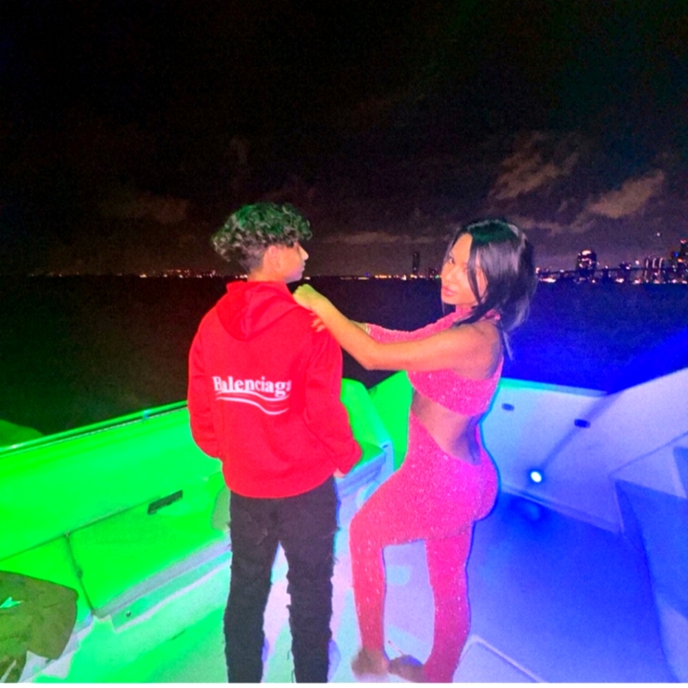 Hot MIAMI STYLES
